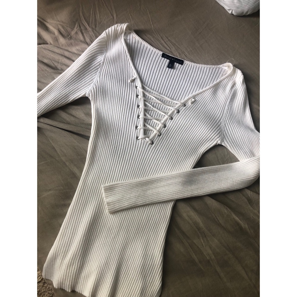 Cream cable long sleeve w/ tie front detailing